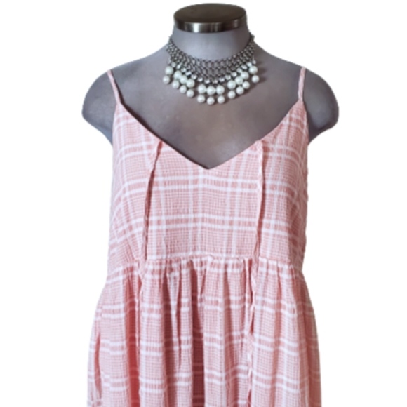 PALE PEACH PLAID ☆ TIERED MAXI DRESS ☆ NWT - Picture 3 of 10